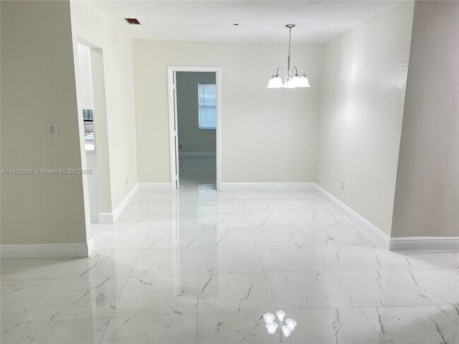 Building Photo - 6830 Tyler St