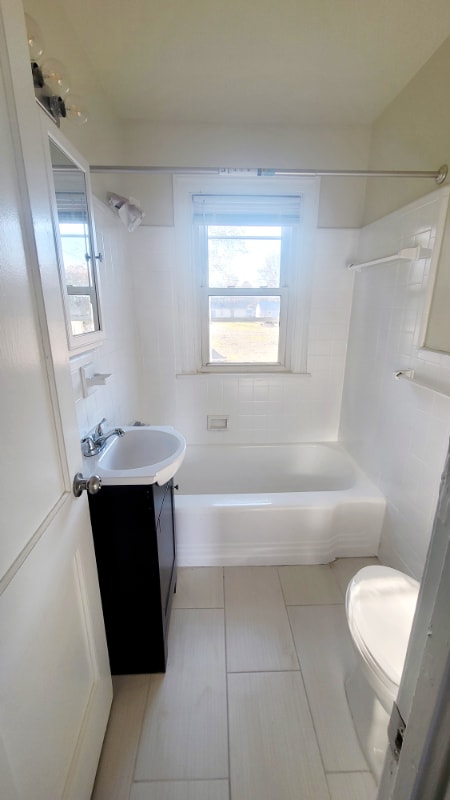 Building Photo - 2019 National St