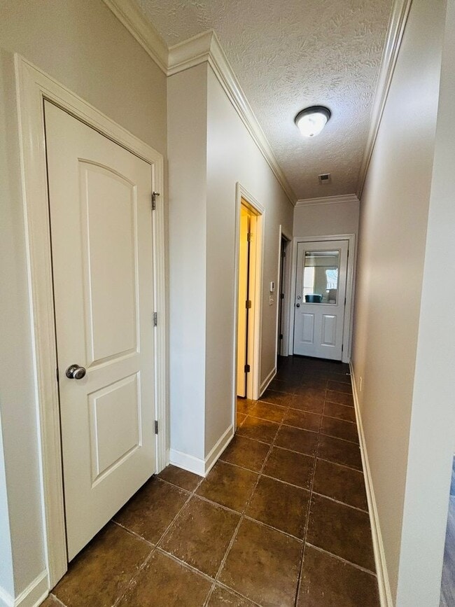 Building Photo - Walnut Trace Subdivision