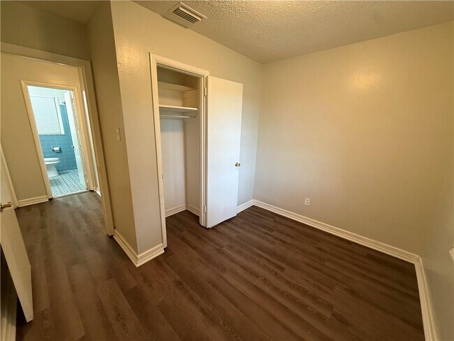 Building Photo - 3009 Dodd Dr