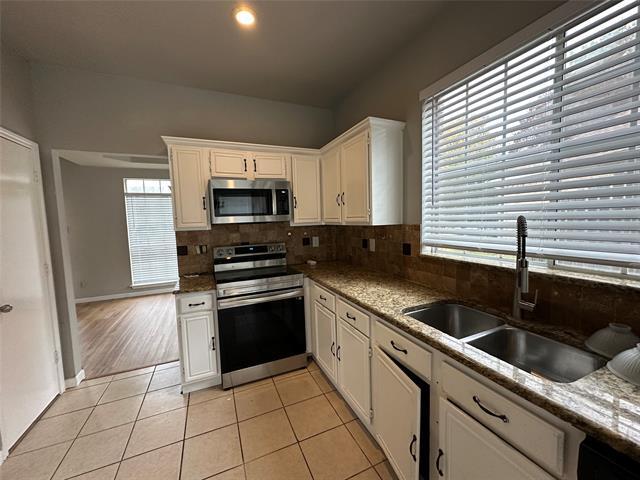 Building Photo - 3514 Key Largo Dr