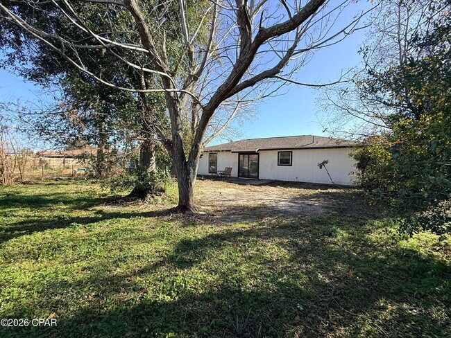 Building Photo - 6615 Enzor St