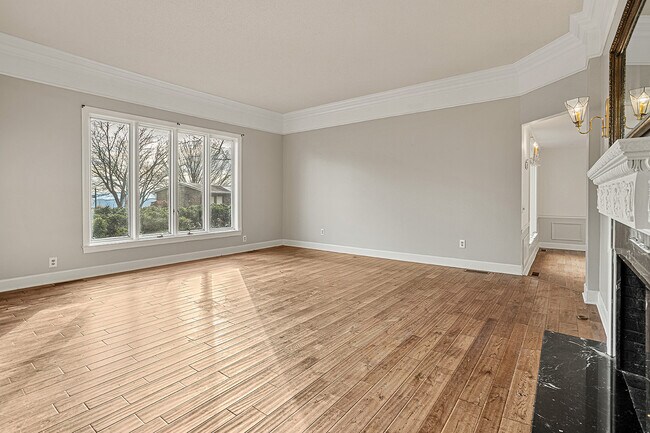 Building Photo - 274 Elkins Rd