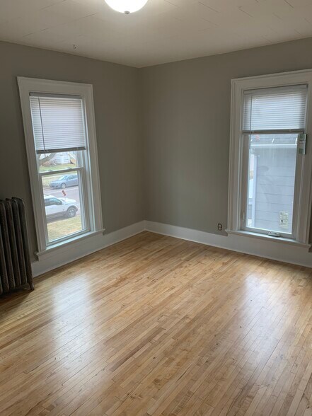 Unit 2 - 516 N Broad St