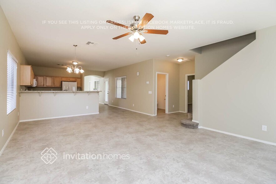 Building Photo - 15940 W Mauna Loa Ln