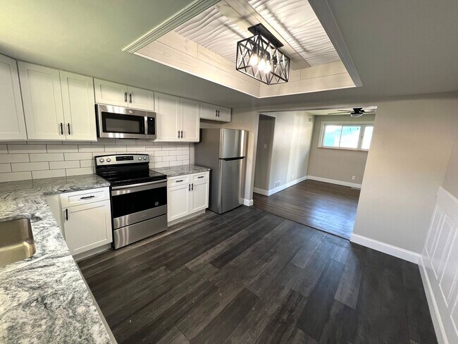 Building Photo - Stunning 3 Bed 1.5 Bath ranch available for rent in East Allentown