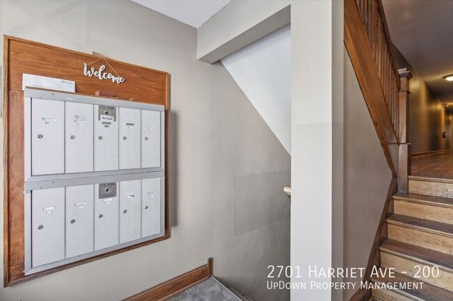 Building Photo - 2701 Harriet Ave