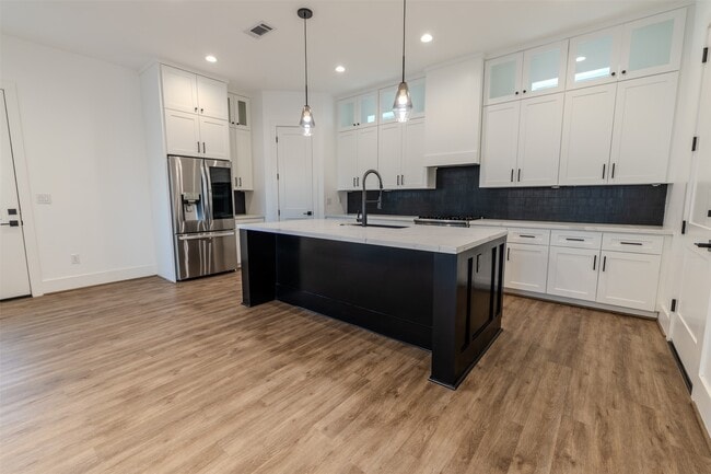 Building Photo - 1206 Hamblen St