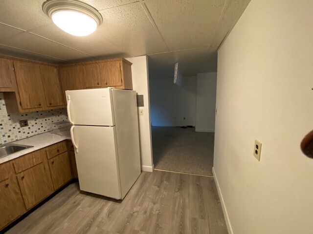 Building Photo - 37 Crystal St