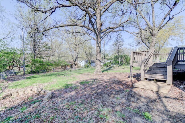 Building Photo - 49 Forestwood Dr