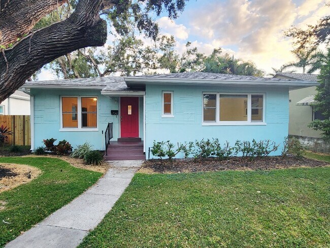 Primary Photo - 1736 23rd Ave N