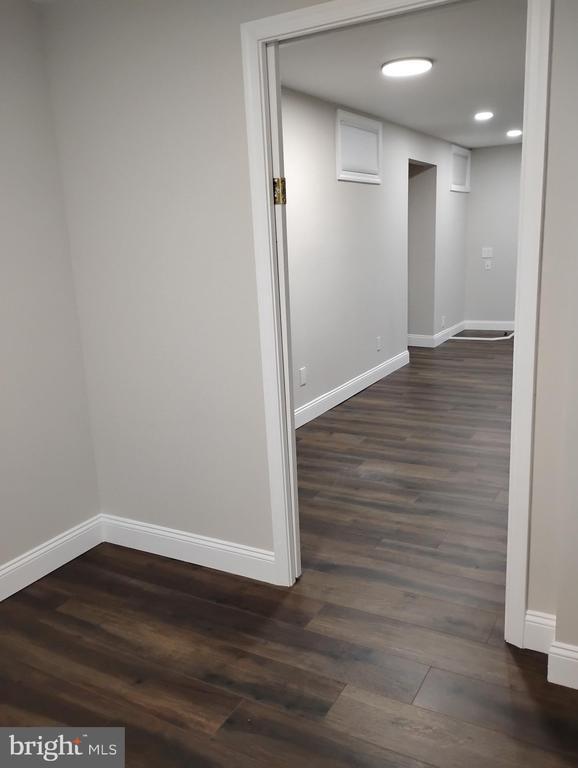 Building Photo - 22 Foxchase Dr