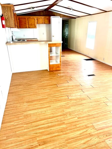 Building Photo - 300 Murls Lake Rd