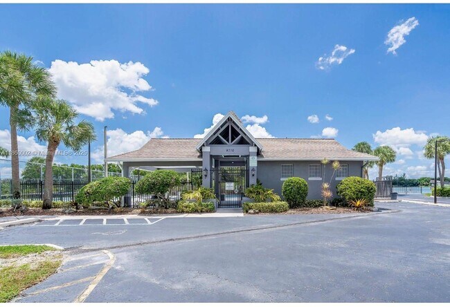 Building Photo - 5768 S Plum Bay Pkwy