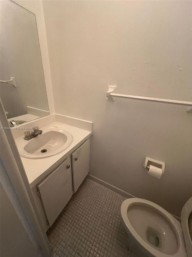Building Photo - 15022 SW 80th Terrace