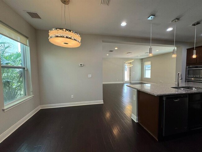 Building Photo - 11512 Ashlin Park Blvd