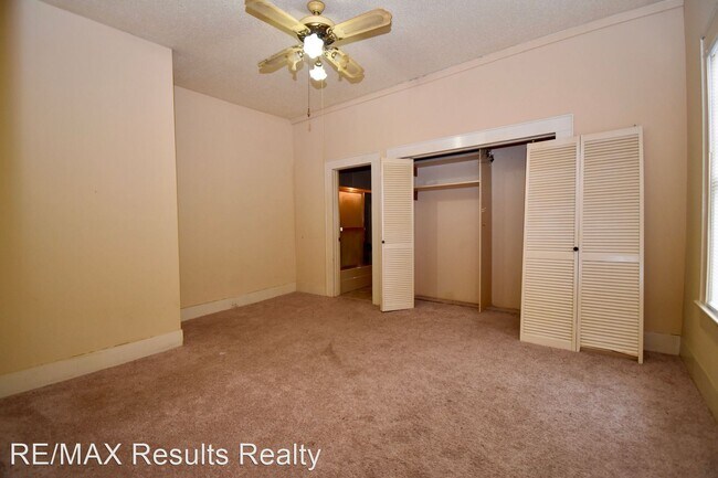 Building Photo - 1 br, 1 bath House - 615 South Vienna St.