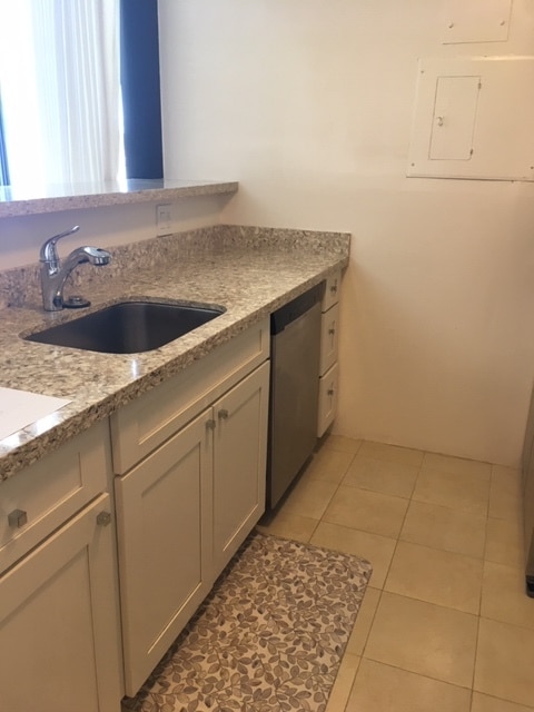 Building Photo - 55 S Judd St