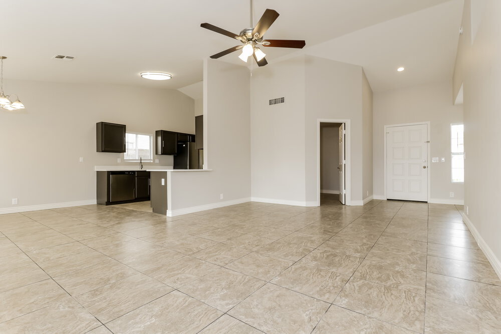 Building Photo - 10235 W Medlock Dr