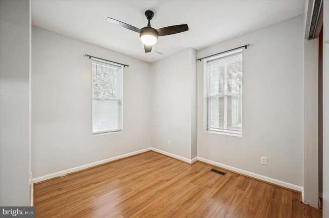 Building Photo - 1319 N Robinson St