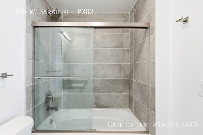 Building Photo - 11408 W Sarah St