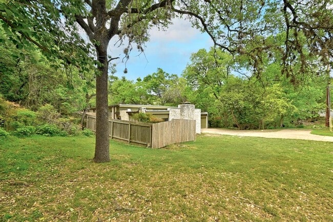 Building Photo - 6202 Laurel Valley Dr