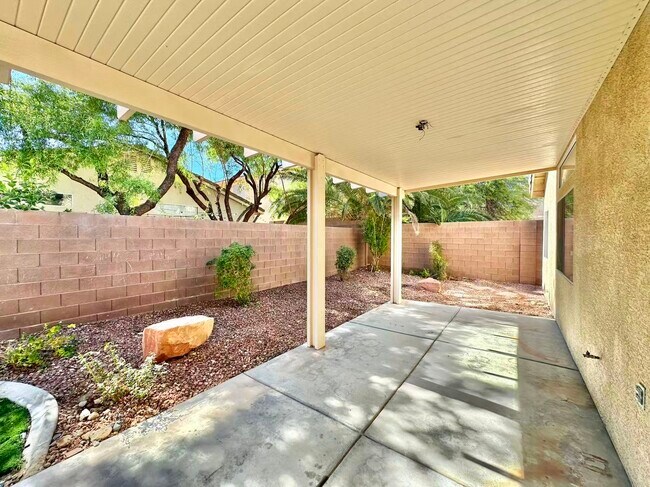 Building Photo - 9867 Ashton Pines Ct