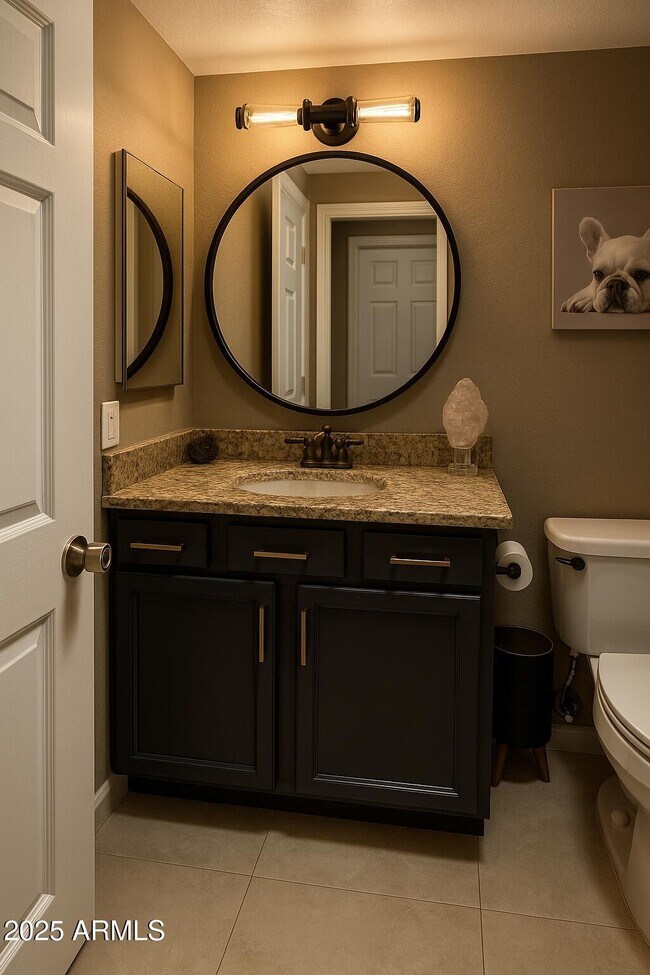 Building Photo - 8100 E Camelback Rd