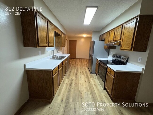 Building Photo - 812 Delta Pine