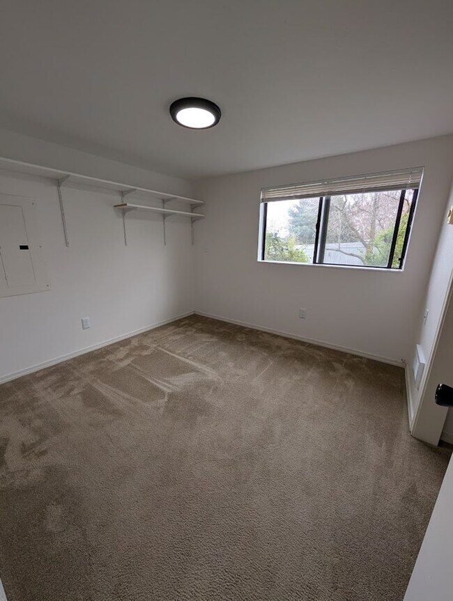 Building Photo - 1 Bedroom Pet-Friendly Casita (Plus Bonus Spaces!)