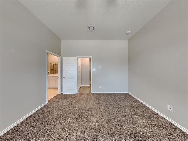 Building Photo - 2325 Larimar Dr