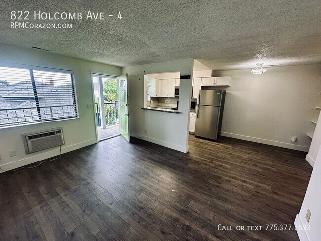 Building Photo - 822 Holcomb Ave