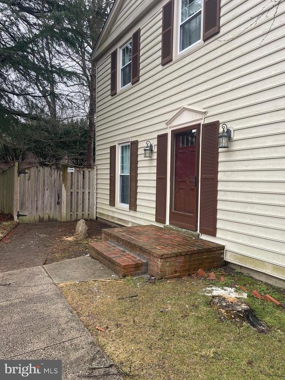 Building Photo - 9209 Frostburg Way