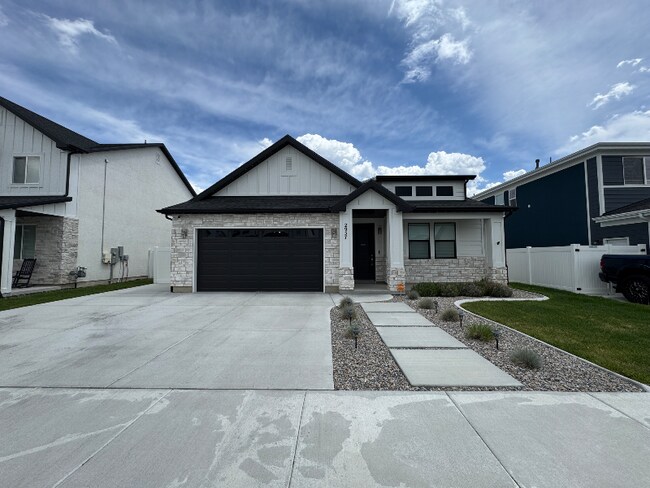 Primary Photo - 2957 S 2600 W St