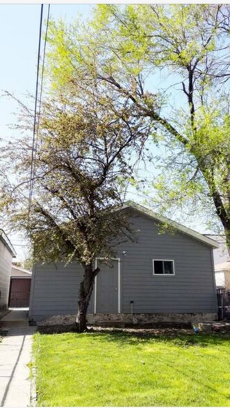 Building Photo - 2145 W 23rd Pl