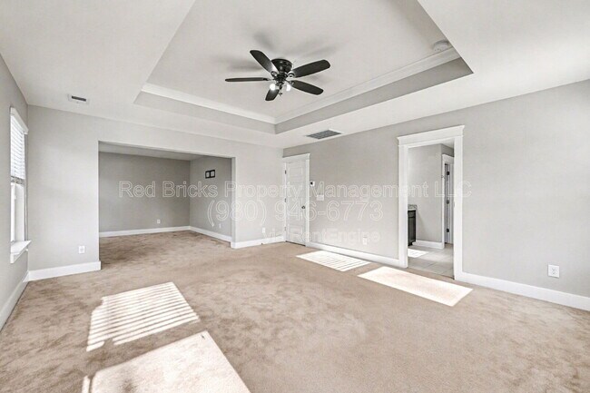 Building Photo - 149 Kingston Drive