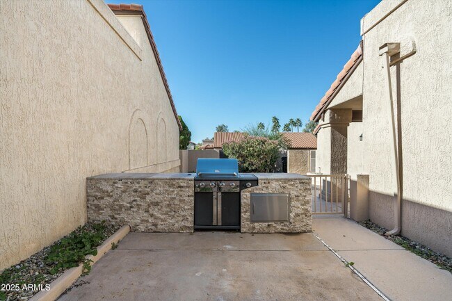 Building Photo - 11079 N 109th Pl