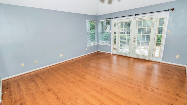 Building Photo - 171 E Pathfinders Cir
