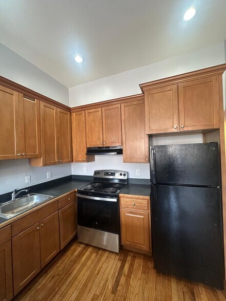 Building Photo - 1426 Madison Ave