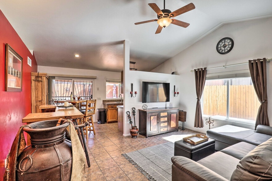 Building Photo - 4859 S Lincoln Ridge Dr