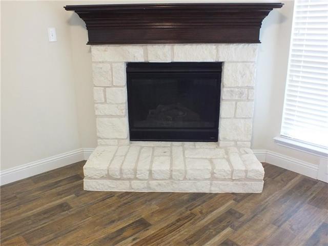 Building Photo - 620 Calliopsis St