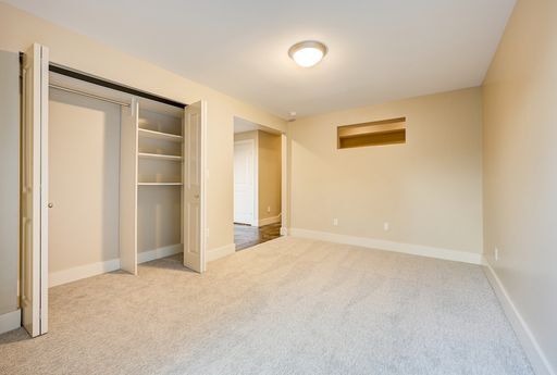 Building Photo - One Bedroom in Queen Anne - with Fenced Yard