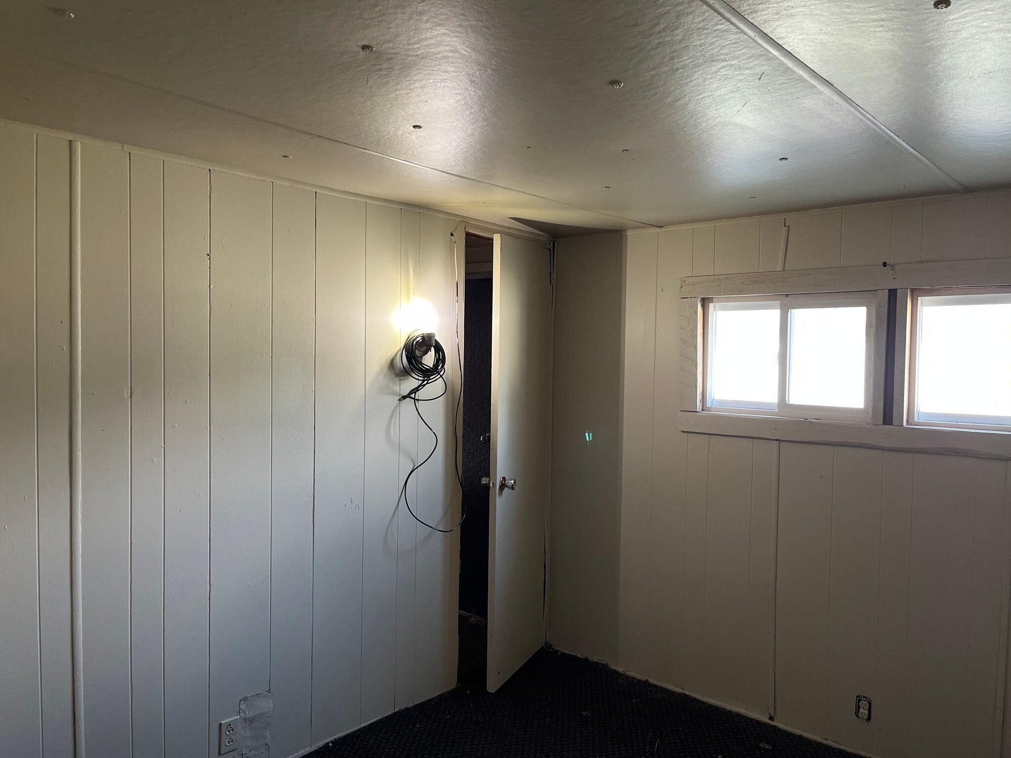 Building Photo - 1130 MT-135