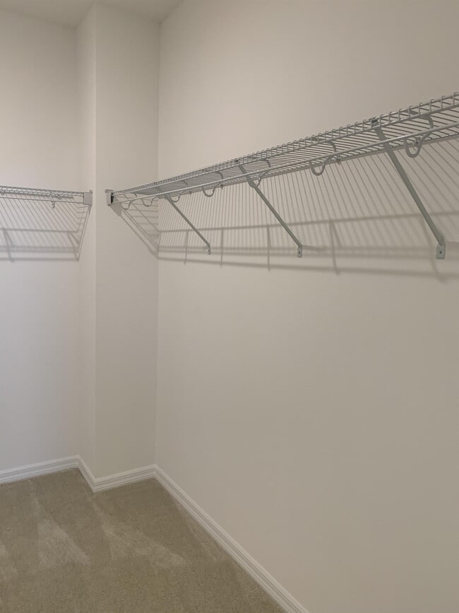 Building Photo - 10360 Austrina Oak Lp