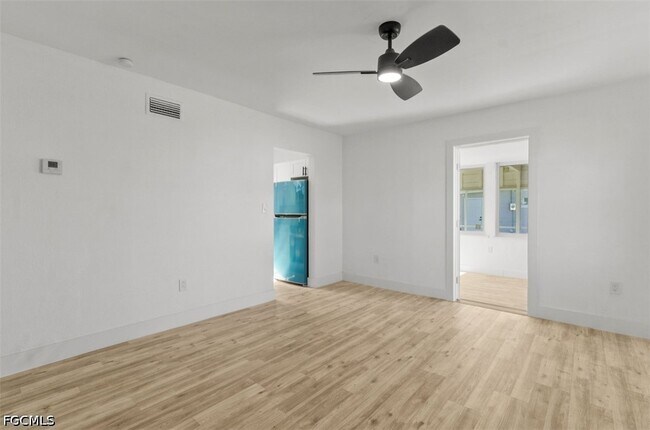 Building Photo - 2352 Ednor St
