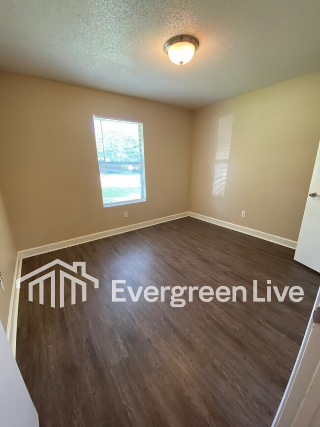 Building Photo - 48 Callan Ct