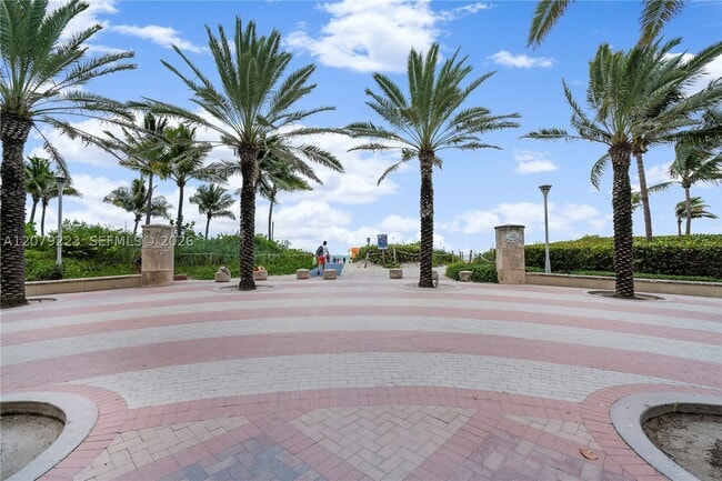 Building Photo - 1500 Ocean Dr
