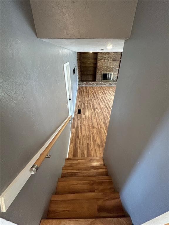 Building Photo - 908 East Dr
