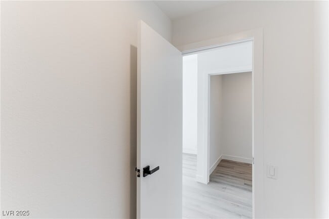 Building Photo - 254 Tower St