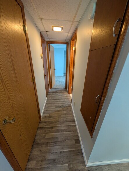 Building Photo - 111 James Ave